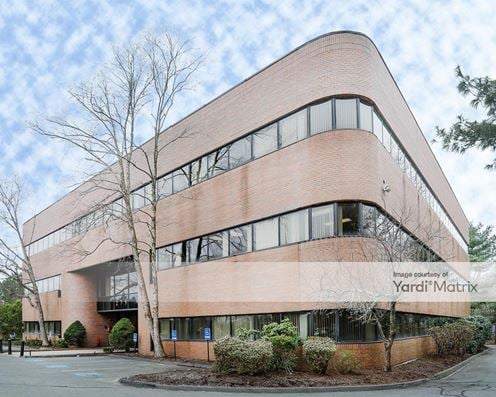 275 Turnpike Executive Park