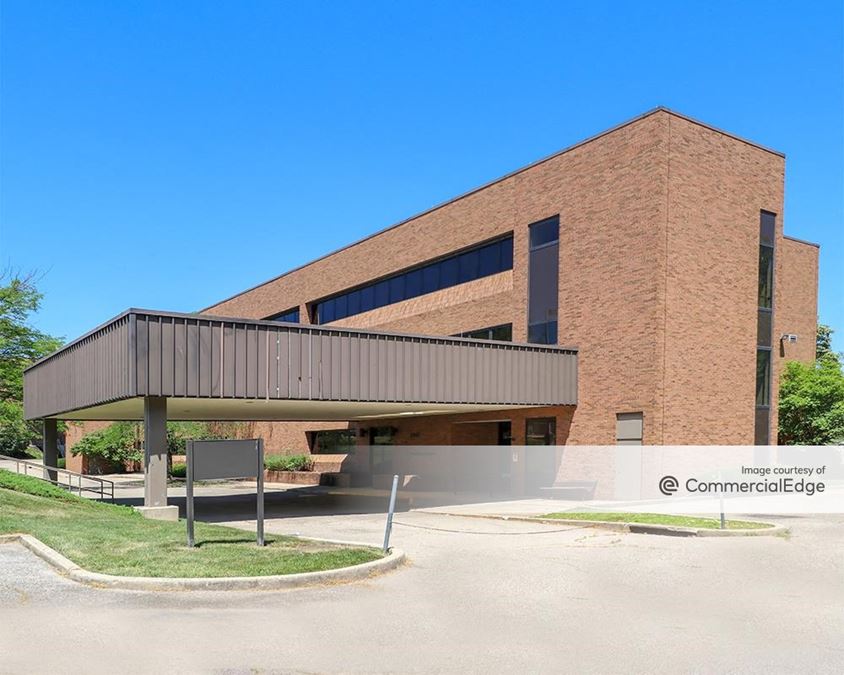 2841 & 2859 Boudinot Avenue 2841 Boudinot Avenue Office Building