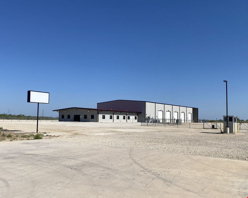 18,795 SF Crane-Served Warehouse/Office on 16+ Acres, San Angelo, TX