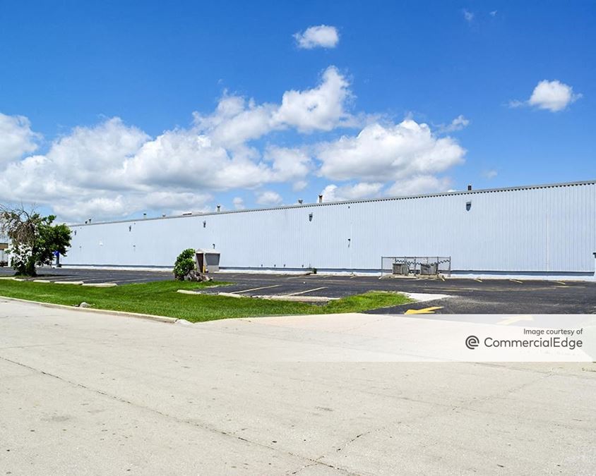 6751 South Sayre Avenue, Bedford Park Industrial Space For Lease
