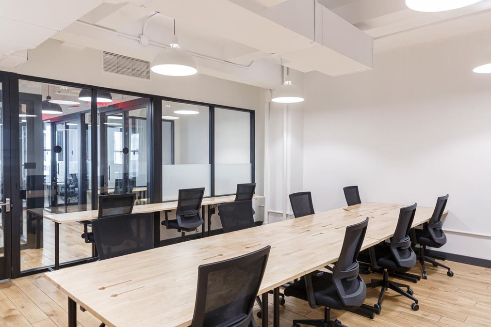 11 Park Place - Industrious - City Hall
