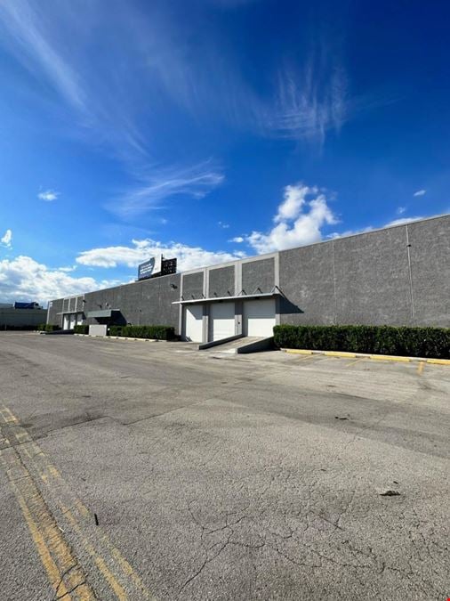 7905 NW 77th Ave