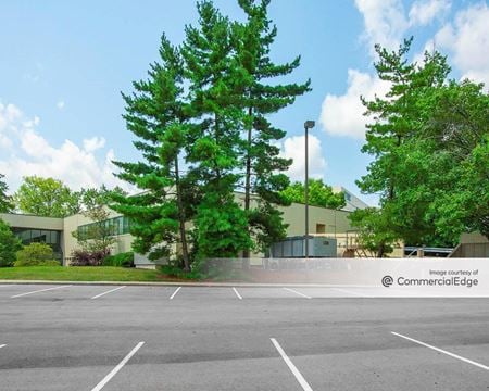 Photo of commercial space at 11279 Cornell Park Drive in Cincinnati