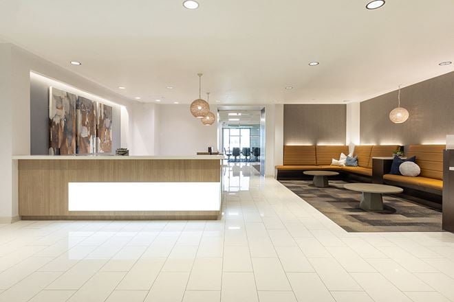 PAR - 1 Park Plaza