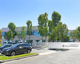 University Corporate Plaza