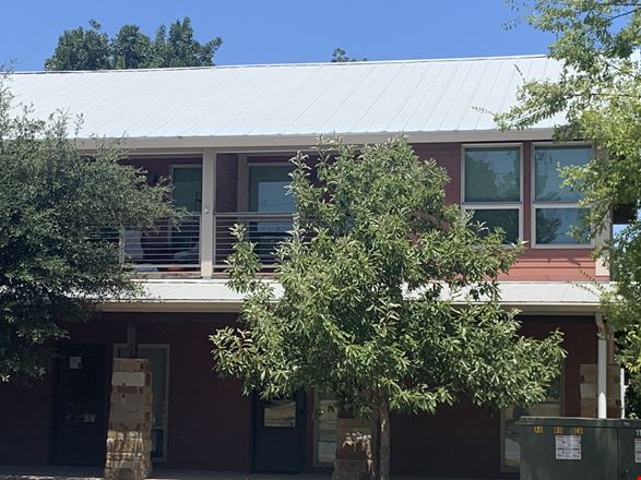 305 West Willis Street