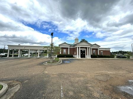 Photo of commercial space at 2351 Lakeland Drive in Flowood