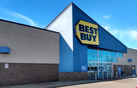 Photo of commercial space at 215-615 E Palatine Rd in Arlington Heights