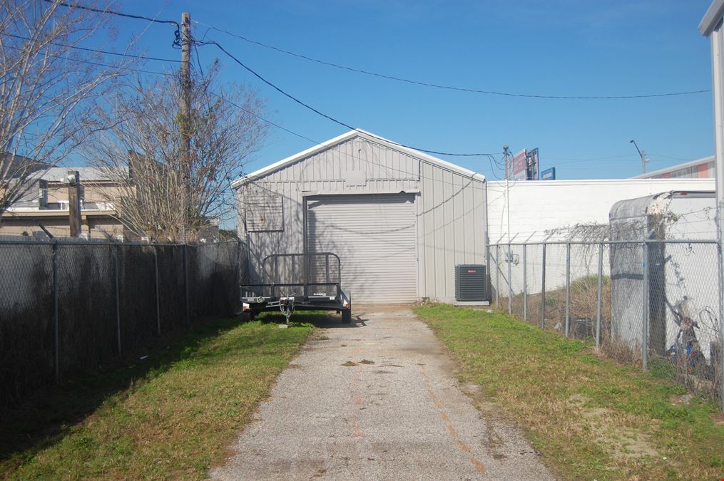 13066 W. Colonial Drive