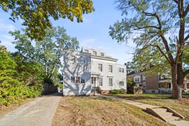3933 Warwick