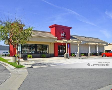 Retail space for Rent at 24001 Via Fabricante in Mission Viejo