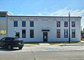 315 S Main St