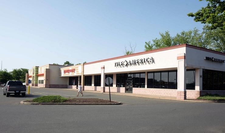 The Plaza at Burr Corners