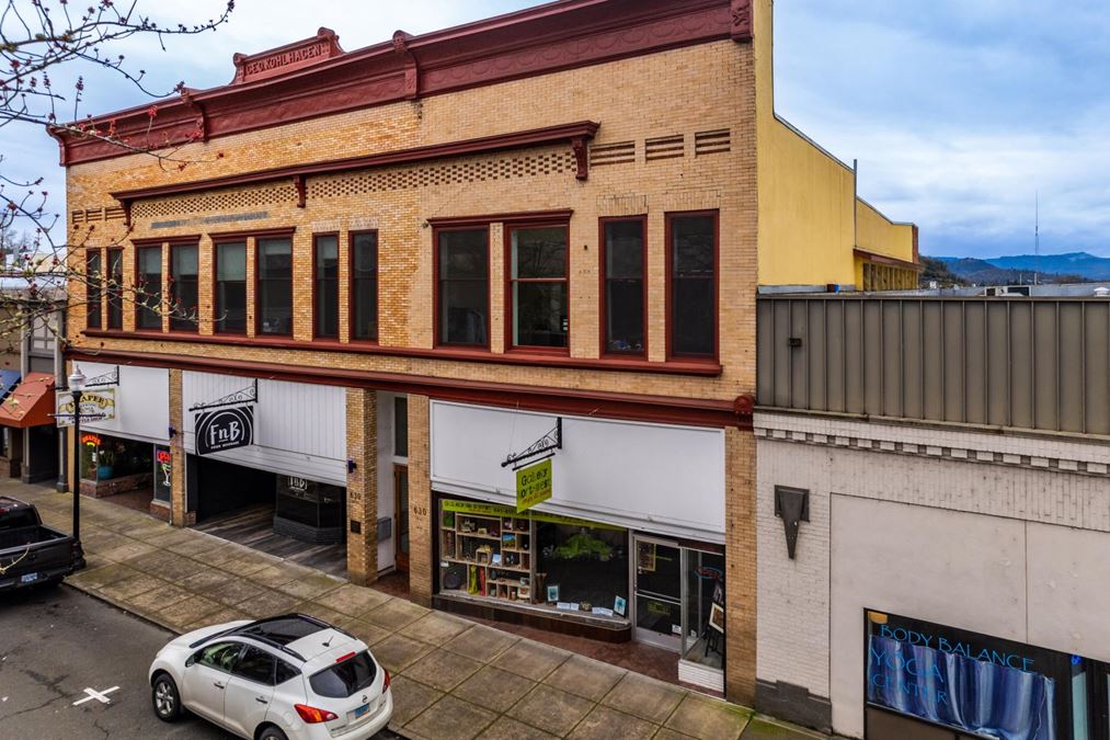 622 SE Jackson St Roseburg, OR 97470