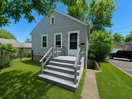 15 Burlington Ave