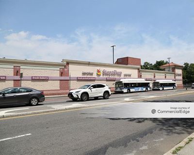 Stop & Shop Anchored Shopping Center