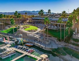 Island Mall at Lake Havasu’s London Bridge