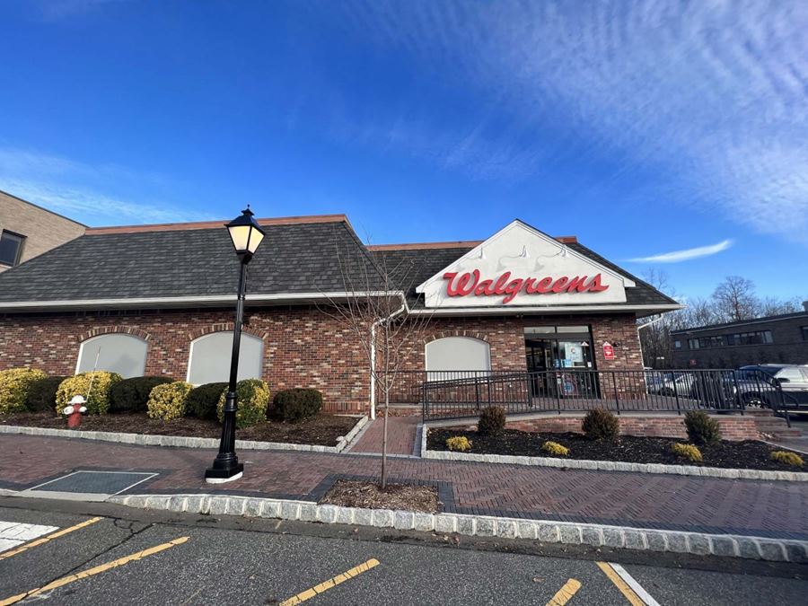 44 W Allendale Ave, Allendale Retail Space For Sale