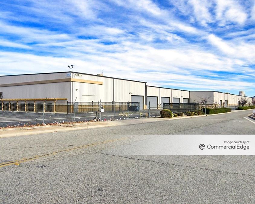 3407 & 3411 North Perris Blvd