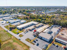2,000 SF Warehouse For Lease near Scenic & Walnut Lawn