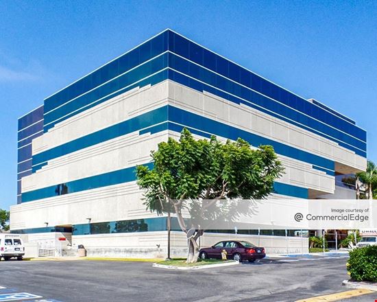 Kenneth E. Watts Medical Plaza