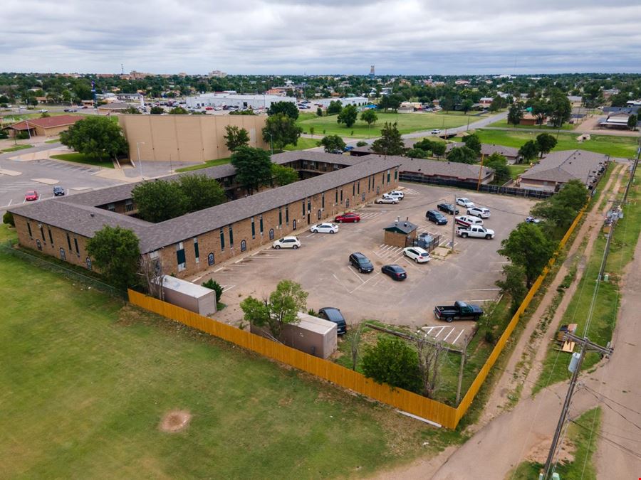 Courtyard Apartments