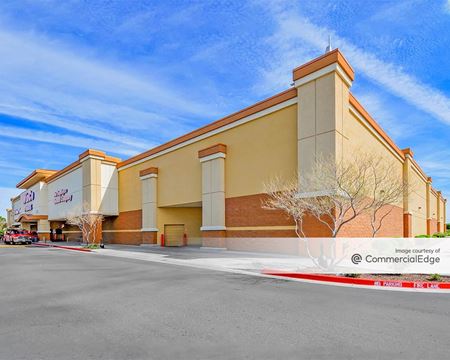 Retail space for Rent at 1363 North Arizona Avenue in Gilbert