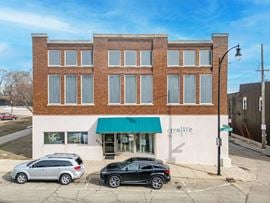 205 W Grand Avenue