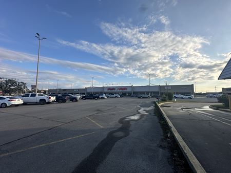 Retail space for Rent at 5500-5545 Cameron Street in Scott