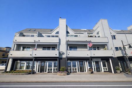 Retail space for Rent at 4000-4016 Shoreline Drive in Spring Park