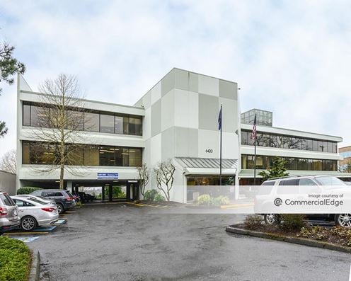 Willamette Park Plaza