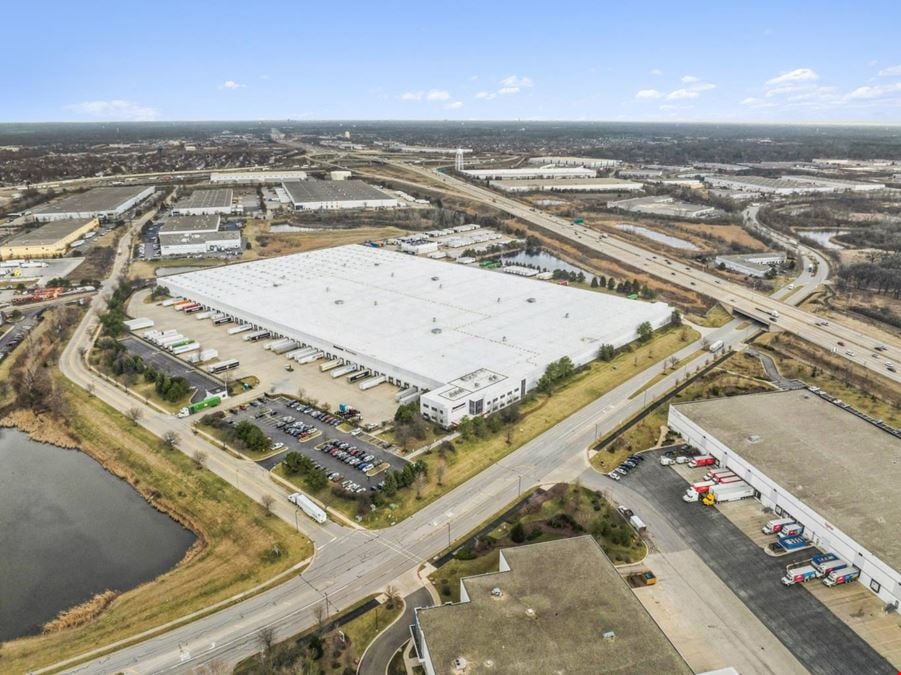 2100 Internationale Parkway
