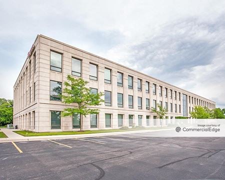 Pine Meadow Corporate Center - 950 Technology Way - Libertyville