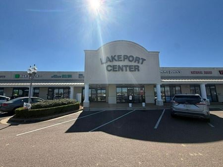 Retail space for Rent at 4225 Lakeland Drive in Flowood