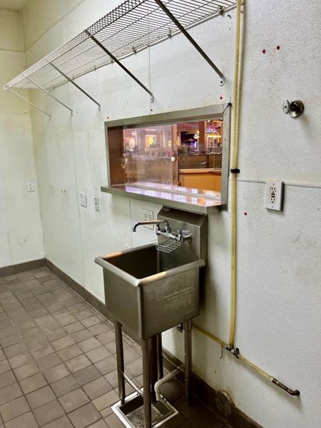 737      Space Photo Gallery 7