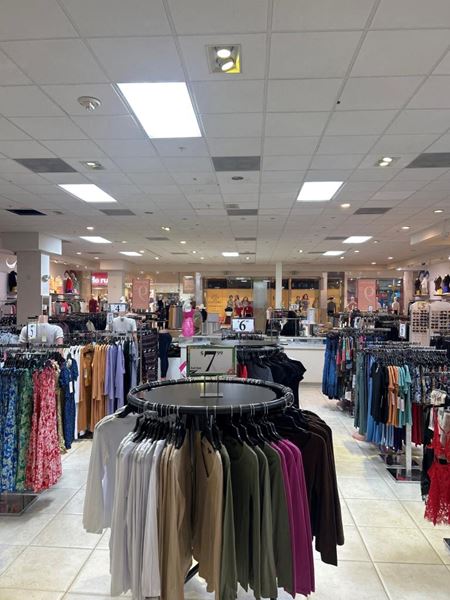 C23      Space Photo Gallery 3