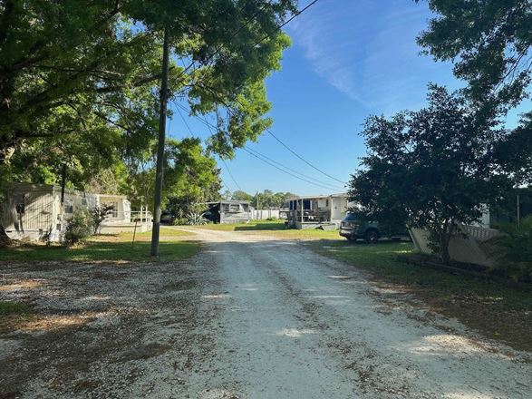 Multifamily Opportunity Lakeland - 10 Homes 2 Locations