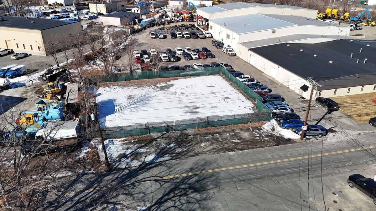 Merrimac Street Outdoor Storage