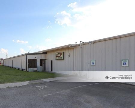 Photo of commercial space at 601 South Interstate 45 in Ferris