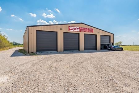 Industrial space for Sale at 5993 I-30 in Campbell