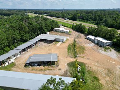 Industrial Facility on ±4.91 Acres - Interstate Frontage
