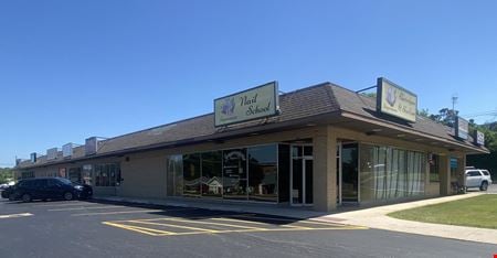 Photo of commercial space at 1501-1525 N Main St in Wheaton