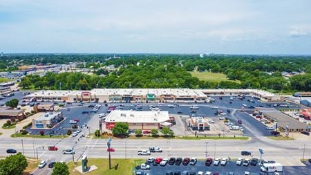 Retail space for Rent at 1724 South 4th Street in Chickasha