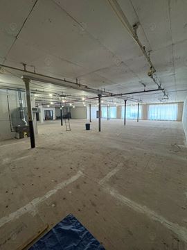 10,000 SF | 2886 3rd Avenue | Second Floor Office Space With Wrap Around Frontage For Lease