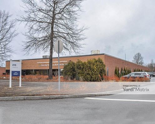 215 Commerce Way