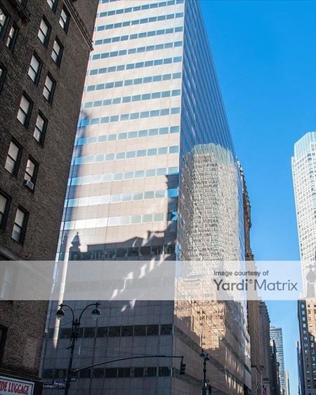 Shared and coworking spaces at 237 Park Avenue 1st Floor in New York