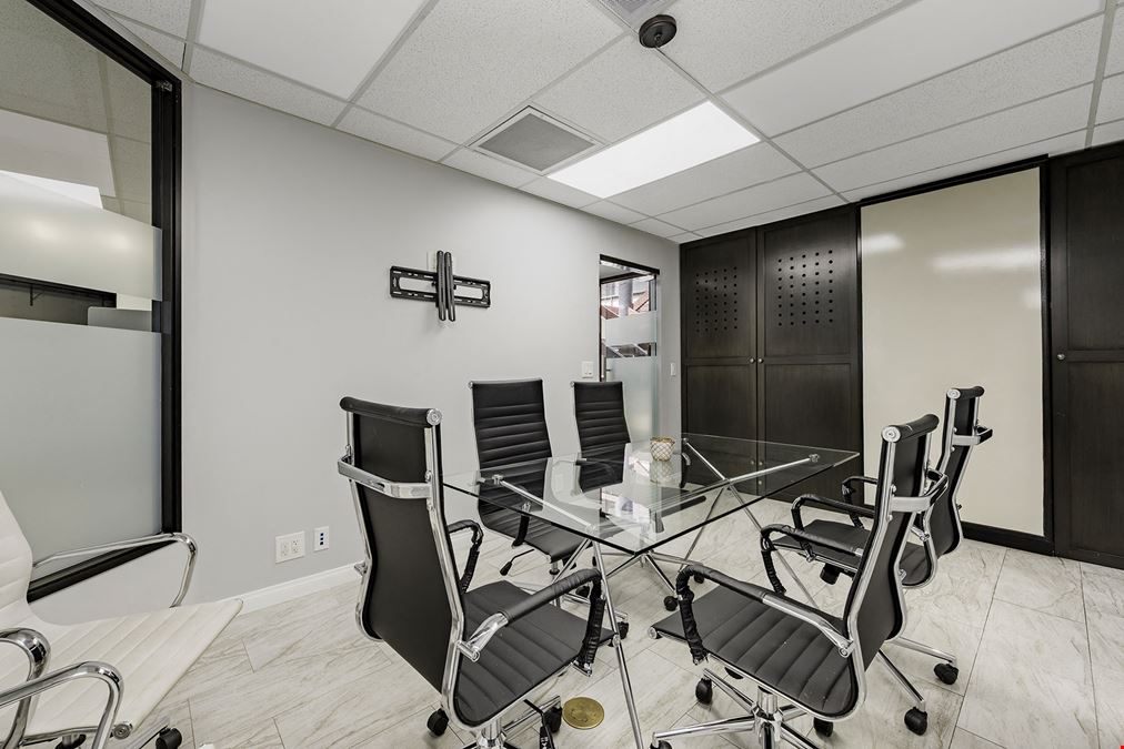 333 W Broadway
