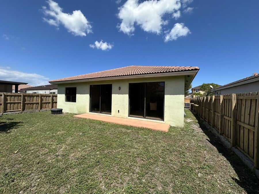 22486 SW 110 CT
