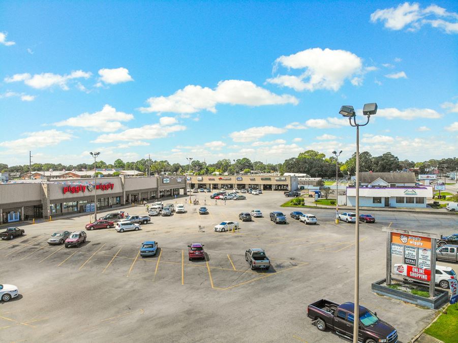 Scott Oaks Plaza Shopping Center