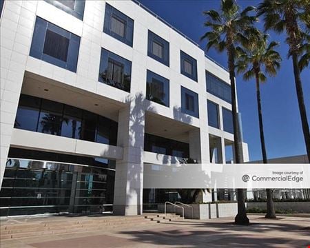 Office space for Rent at 17087 Via del Campo in San Diego